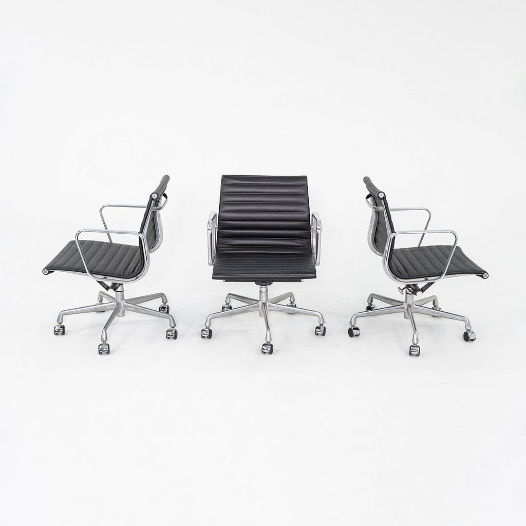 2010s Herman Miller Eames Aluminum Group Management Desk Chair in Black Leather 7x Available