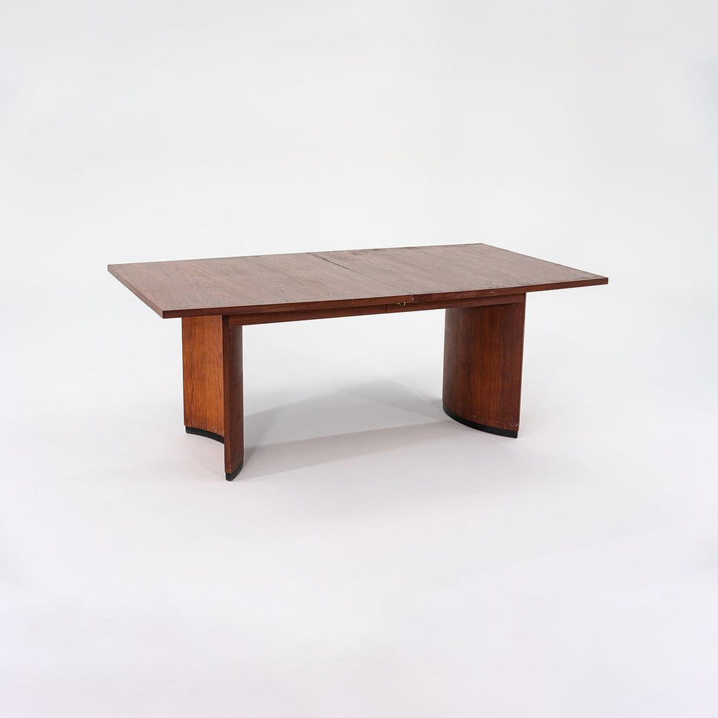 1960s Walnut Dining Table Attributed to Jack Cartwright for Founders with Leaves, 72-112 in