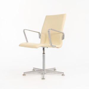 2008 Oxford Chair, Model 3291W by Arne Jacobsen for Fritz Hansen in Ivory Leather 6x Available