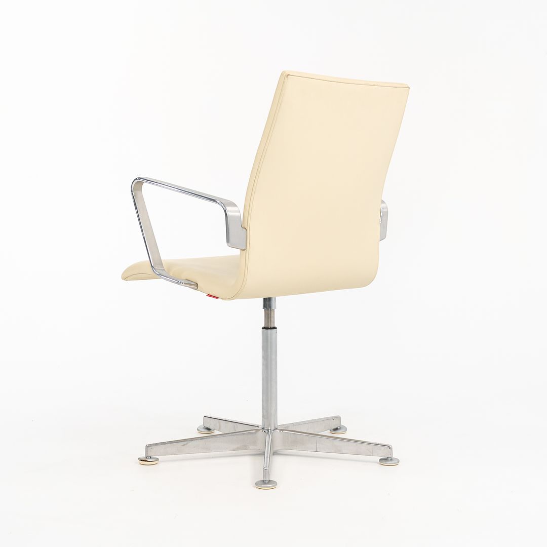 2008 Oxford Chair, Model 3291W by Arne Jacobsen for Fritz Hansen in Ivory Leather 6x Available