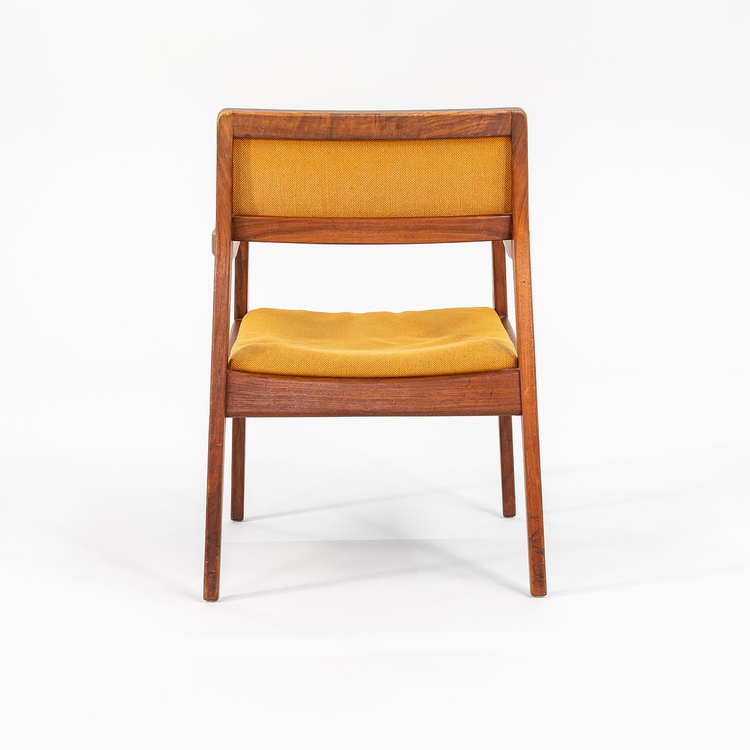 1960s Set of Twelve Risom Dining Chairs, Model C-140 by Jens Risom Designs in Walnut with Original Fabric