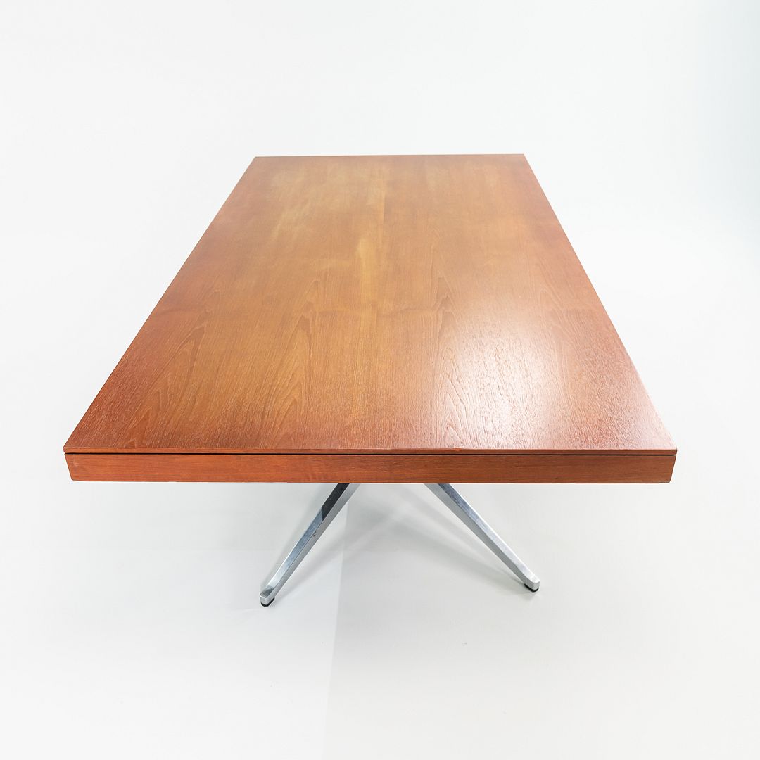 1960s Florence Knoll Executive Desk, Model 2485 in Walnut and Chrome