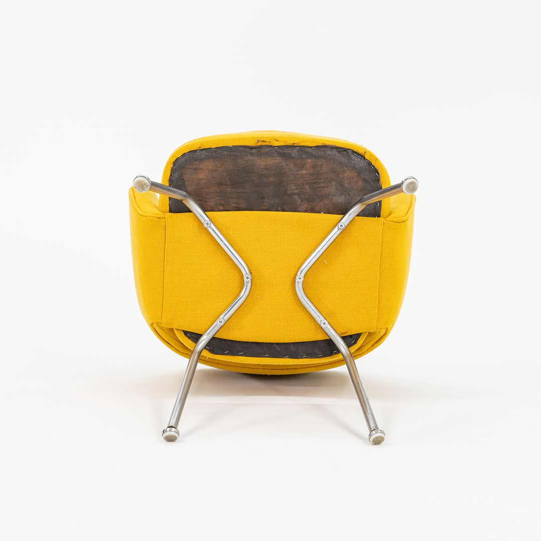 1960s Knoll Saarinen Executive Chair, Model 71A by Eero Saarinen for Knoll Steel, Fabric, Foam, Plastic