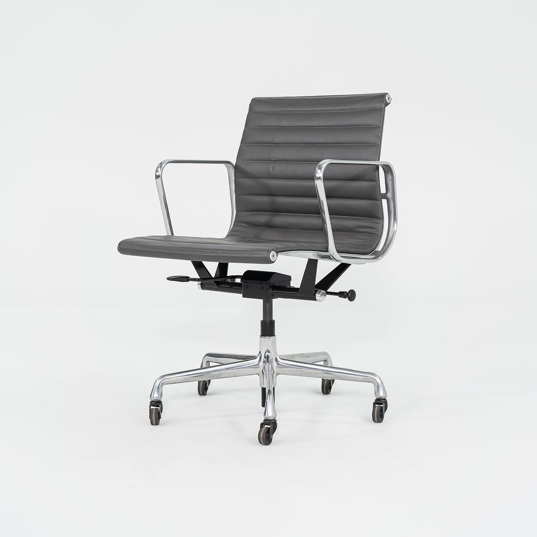 2017 Herman Miller Eames EAG Aluminum Group Management Chair in Dark Grey Leather with Pneumatic Lift 4x Available