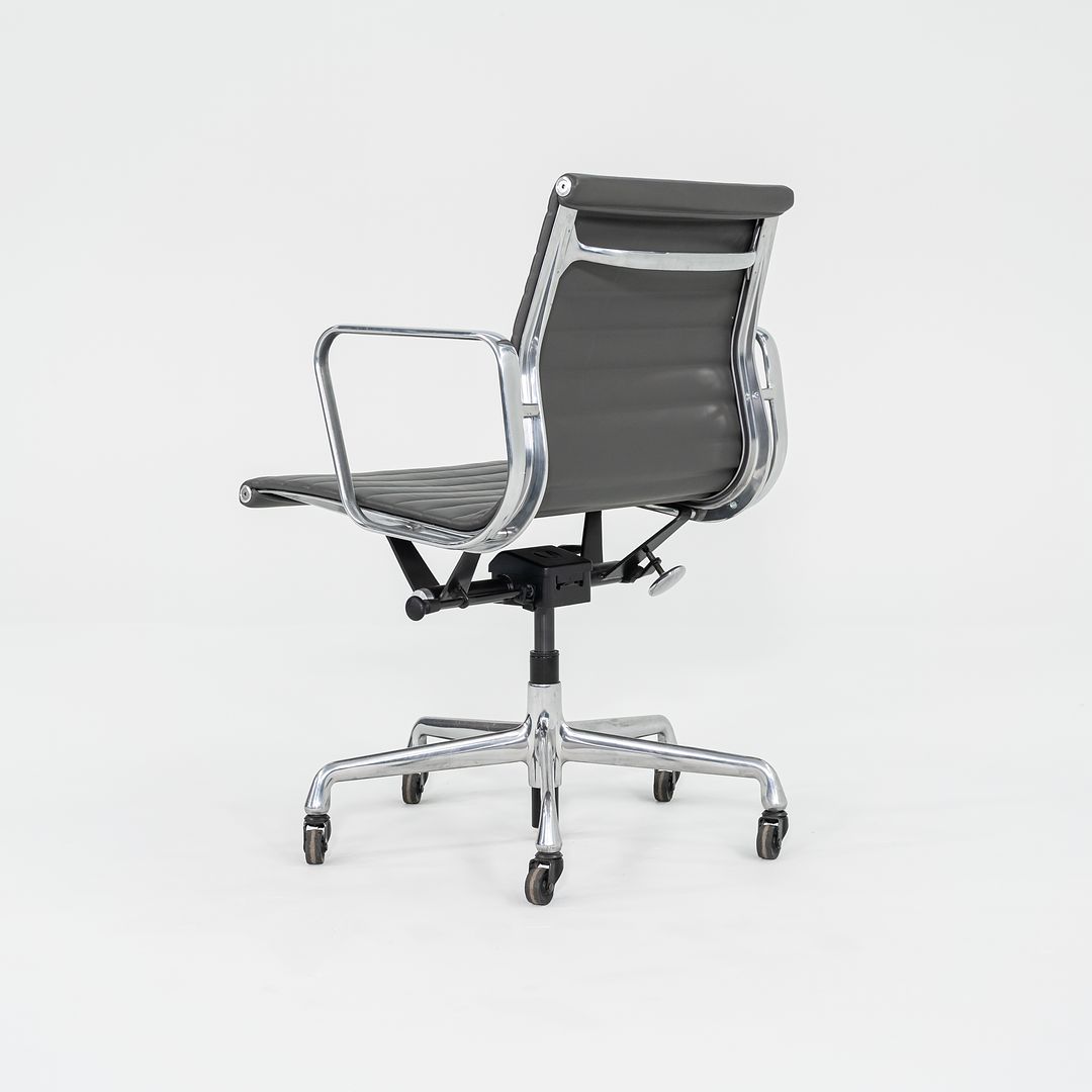 2017 Herman Miller Eames EAG Aluminum Group Management Chair in Dark Grey Leather with Pneumatic Lift 4x Available