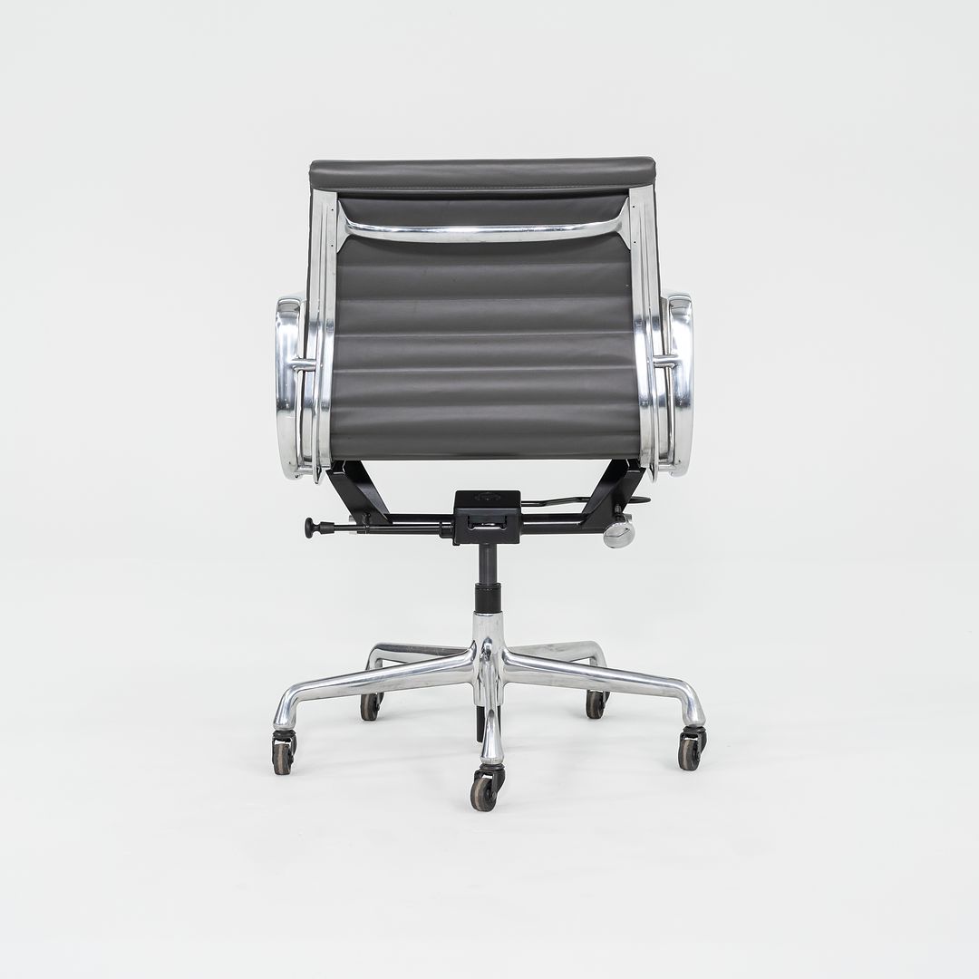 2017 Herman Miller Eames EAG Aluminum Group Management Chair in Dark Grey Leather with Pneumatic Lift 4x Available