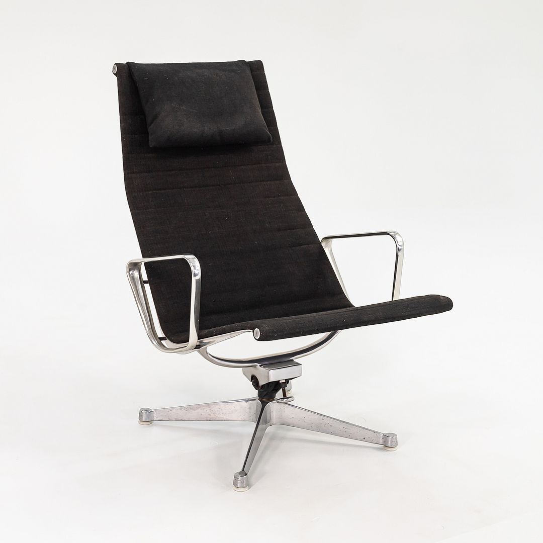 1960s Aluminum Group Lounge Chair and Ottoman, EA125 and EA124 by Charles and Ray Eames for Herman Miller in Black Fabric