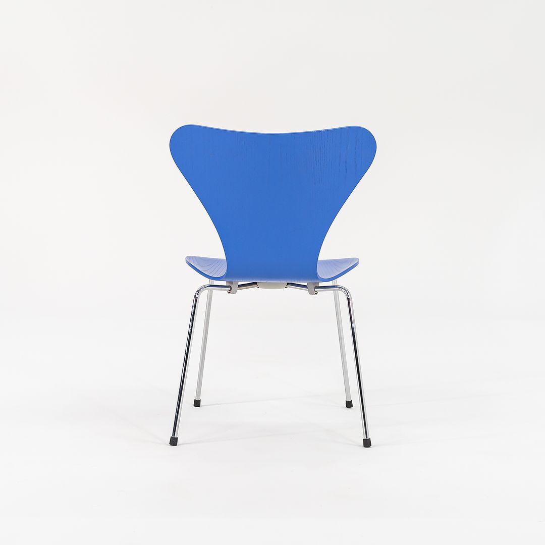 1996 Series 7 Dining Chair, Model 3107 by Arne Jacobsen for Fritz Hansen in Blue Painted Beech Wood Sets Available