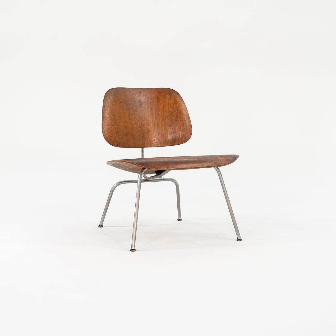1952 LCM Lounge Chair by Ray and Charles Eames for Herman Miller in Walnut