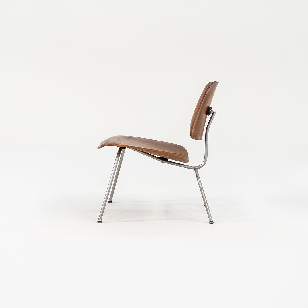 1952 LCM Lounge Chair by Ray and Charles Eames for Herman Miller in Walnut