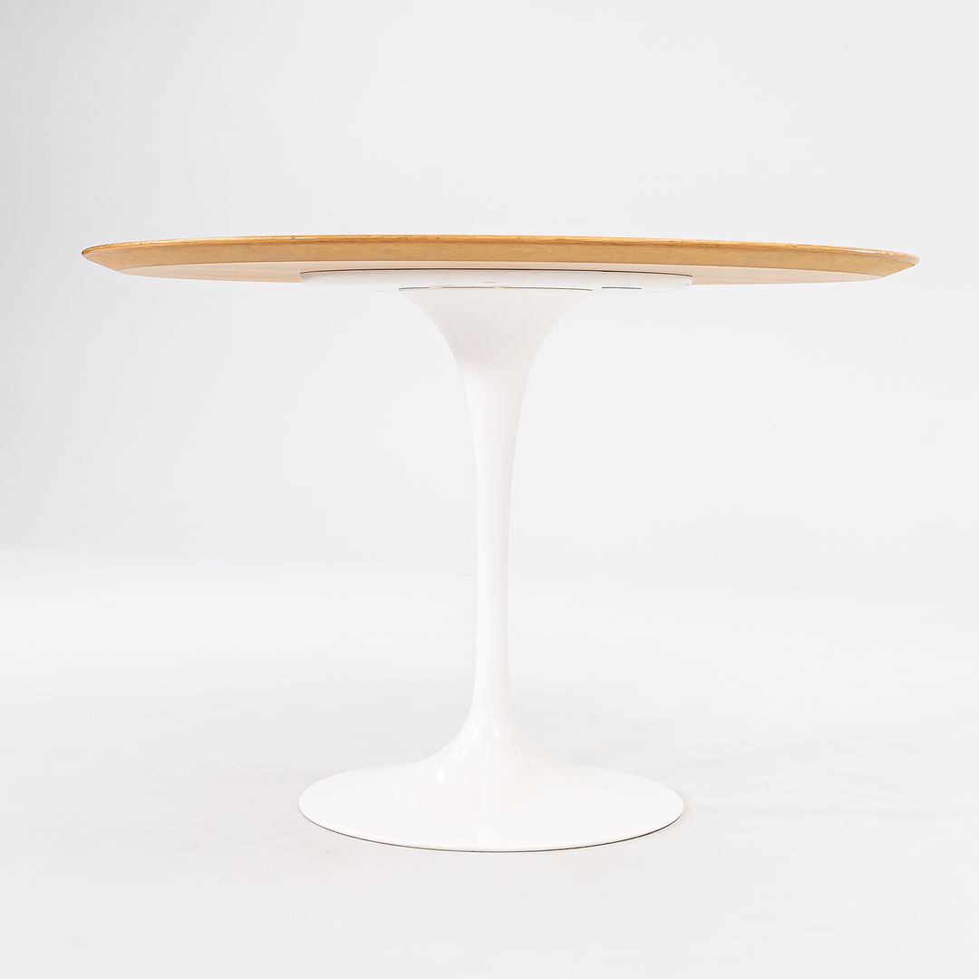 2009 Tulip Dining Table, Model 173O by Eero Saarinen for Knoll in White with Light Oak 42 inch Top #2