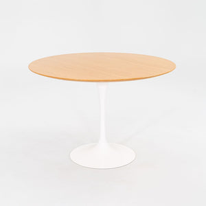 2009 Tulip Dining Table, Model 173O by Eero Saarinen for Knoll in White with Light Oak 42 inch Top