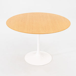 2009 Tulip Dining Table, Model 173O by Eero Saarinen for Knoll in White with Light Oak 42 inch Top