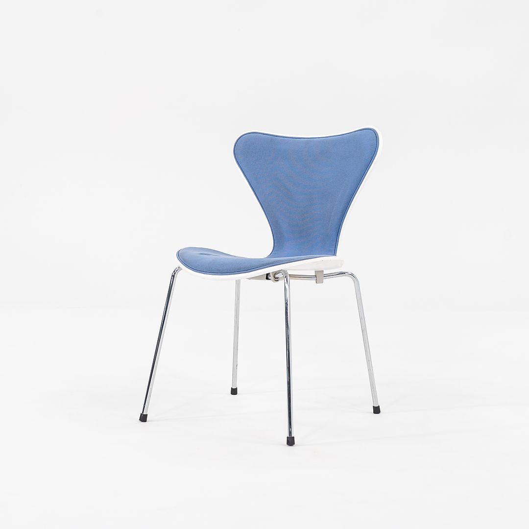 2005 Series 7 Chair, Model 3107 by Arne Jacobsen for Fritz Hansen 11x Available