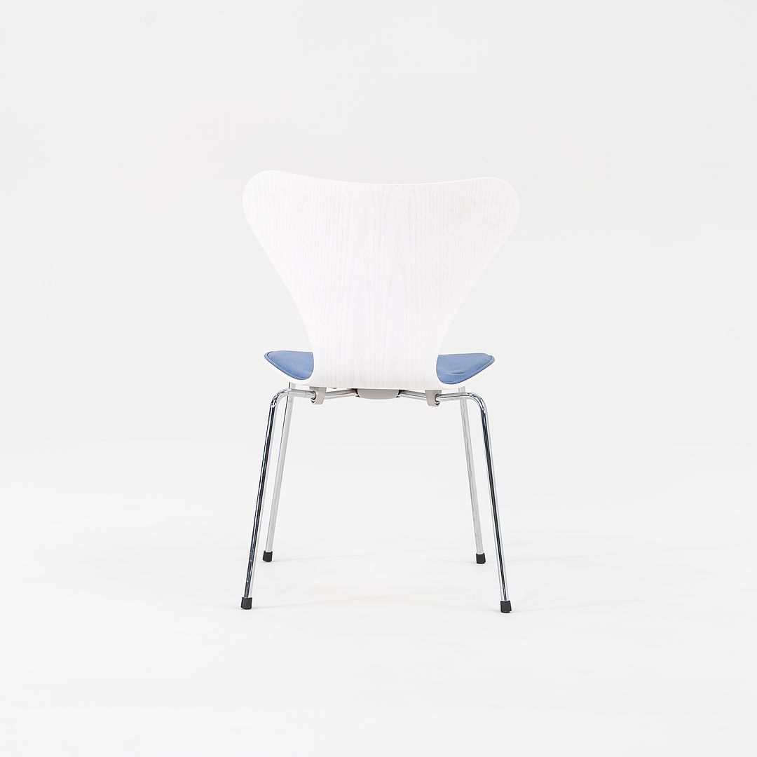 2005 Series 7 Chair, Model 3107 by Arne Jacobsen for Fritz Hansen 11x Available