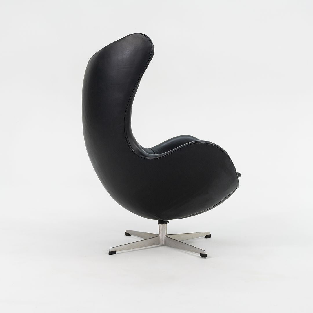 1964 Egg Lounge Chair, Model 3316 by Arne Jacobsen for Fritz Hansen in Black Leather