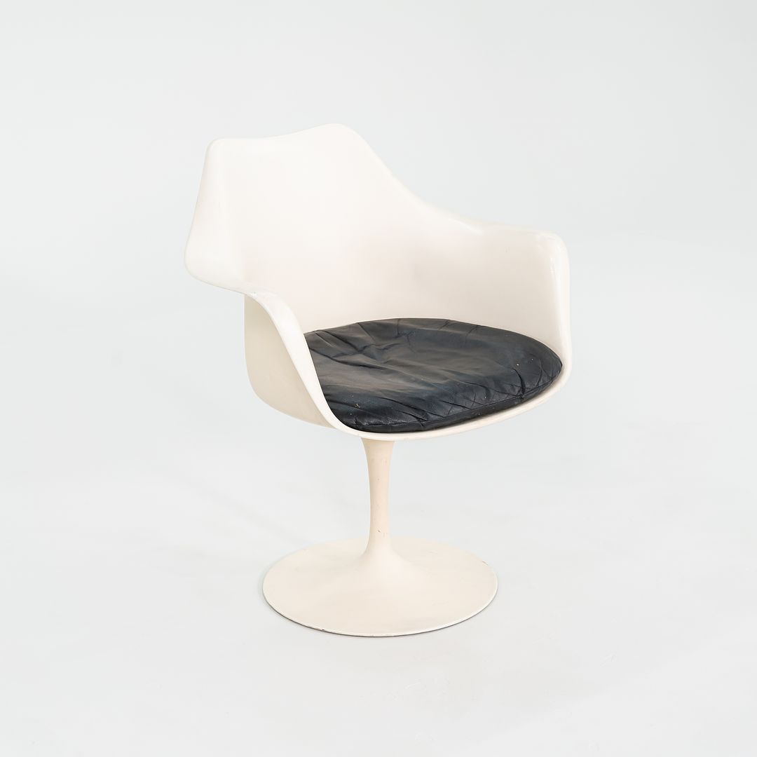 1960s Saarinen Pedestal Tulip Armchair, Model 150 US by Eero Saarinen for Knoll Aluminum, Fiberglass, Powdercoat, Fabric