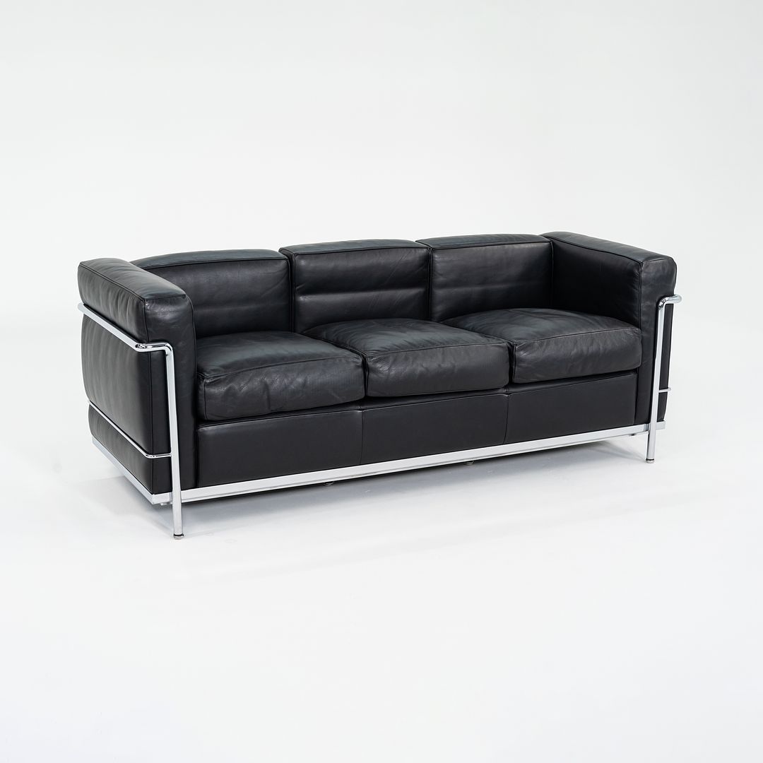 2010s LC2 3-Seat Sofa by Le Corbusier, Pierre Jeanneret, Charlotte Perriand for Cassina in Black Leather and Chrome