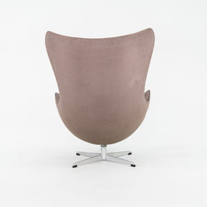 1964 Egg Lounge Chair and Ottoman, Model 3316 by Arne Jacobsen for Fritz Hansen in Fabric