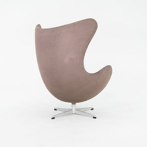 1964 Egg Lounge Chair and Ottoman, Model 3316 by Arne Jacobsen for Fritz Hansen in Fabric