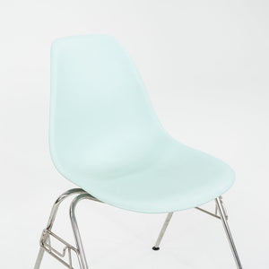 2015 Herman Miller Eames Stacking Plastic Side / Dining Shells Chairs in Blue 14x Available