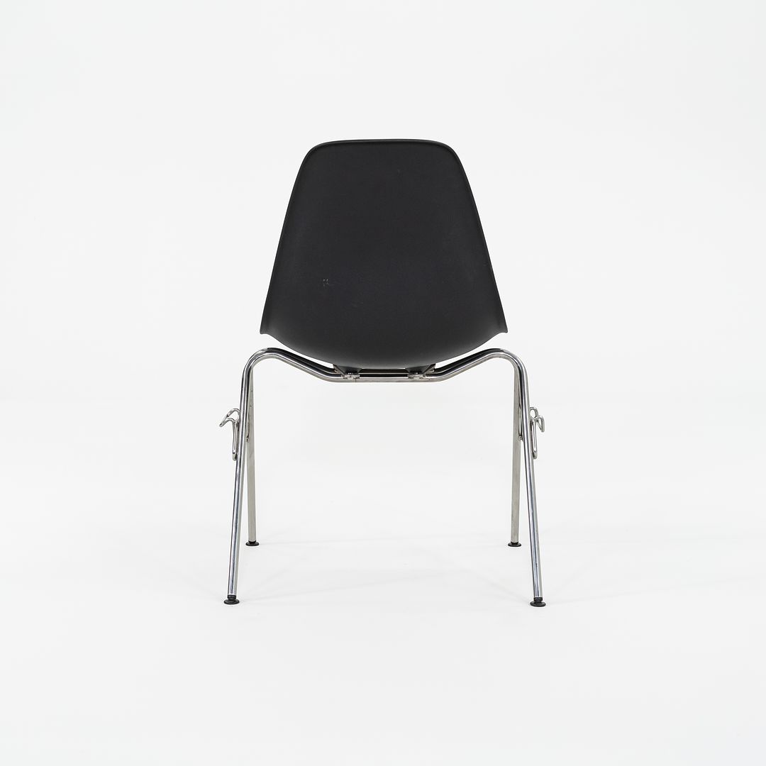 2015 Herman Miller Stacking Eames Plastic Side Shell Dining Chairs in Black 8x Available