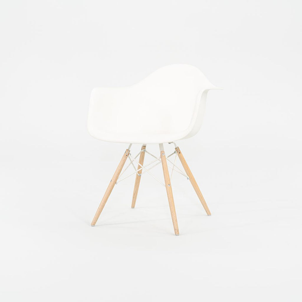 2018 Herman Miller Eames Plastic Arm Shell Chair in White with Beech Eiffel Base