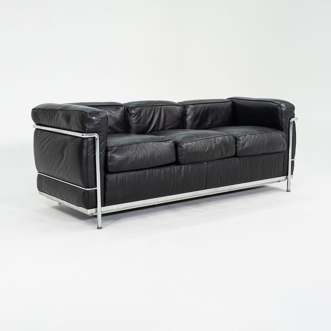 1980s Cassina LC2 Three Seat Sofa in Black Leather by Le Corbusier, Pierre Jeanneret and Charlotte Perriand