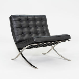 1987 Mies van der Rohe for Knoll Barcelona Lounge Chair in Black Leather and Stainless Steel