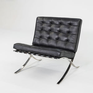 1987 Mies van der Rohe for Knoll Barcelona Lounge Chair in Black Leather and Stainless Steel