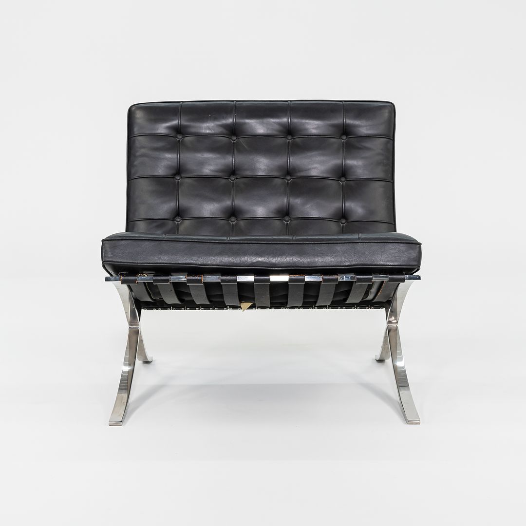 1987 Mies van der Rohe for Knoll Barcelona Lounge Chair in Black Leather and Stainless Steel