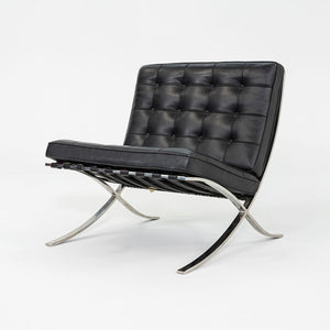 1987 Mies van der Rohe for Knoll Barcelona Lounge Chair in Black Leather and Stainless Steel