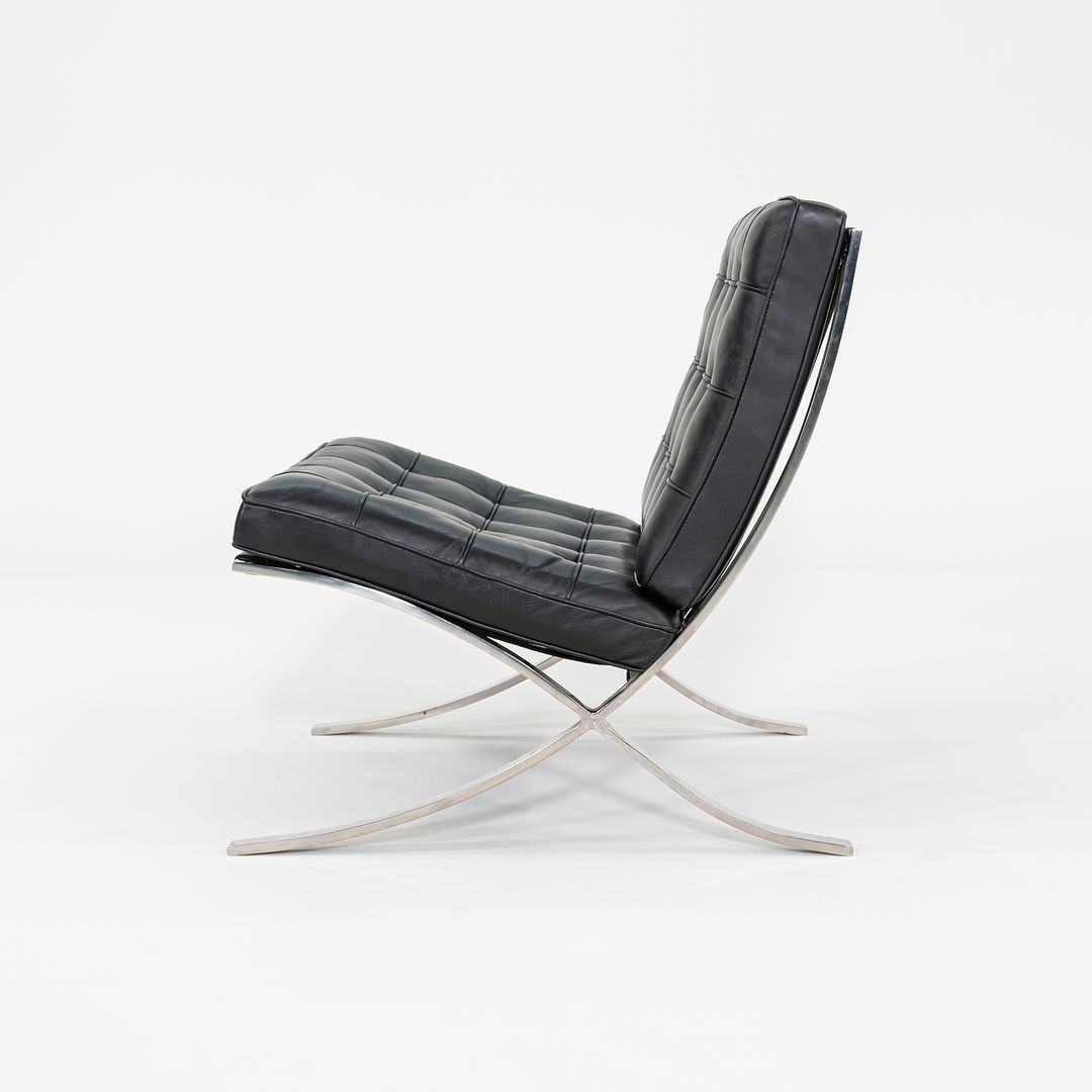 1987 Mies van der Rohe for Knoll Barcelona Lounge Chair in Black Leather and Stainless Steel