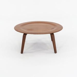 C. 1947 Eames Evans Herman Miller CTW Round Wood Coffee Table in Walnut