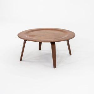 C. 1947 Eames Evans Herman Miller CTW Round Wood Coffee Table in Walnut