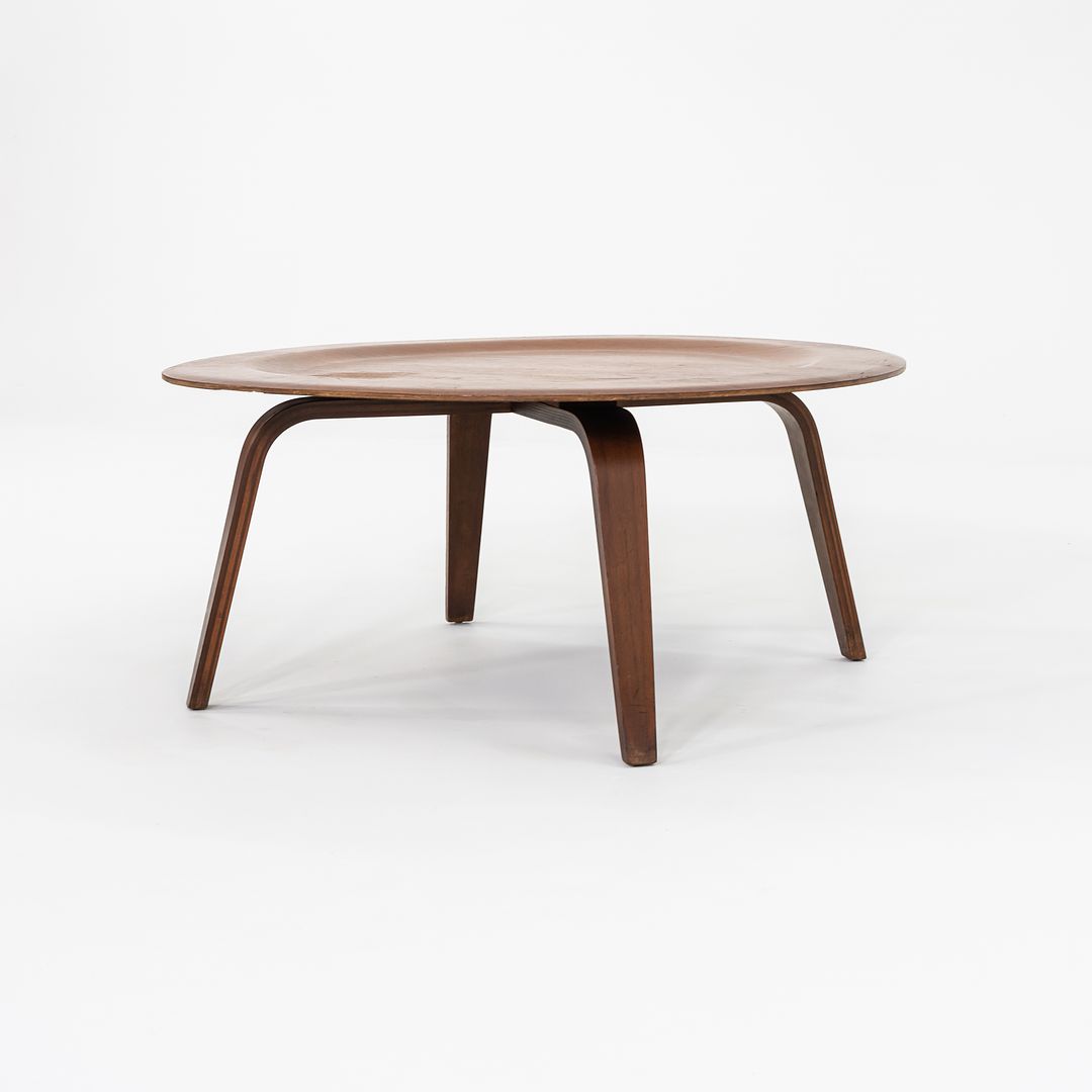 C. 1947 Eames Evans Herman Miller CTW Round Wood Coffee Table in Walnut