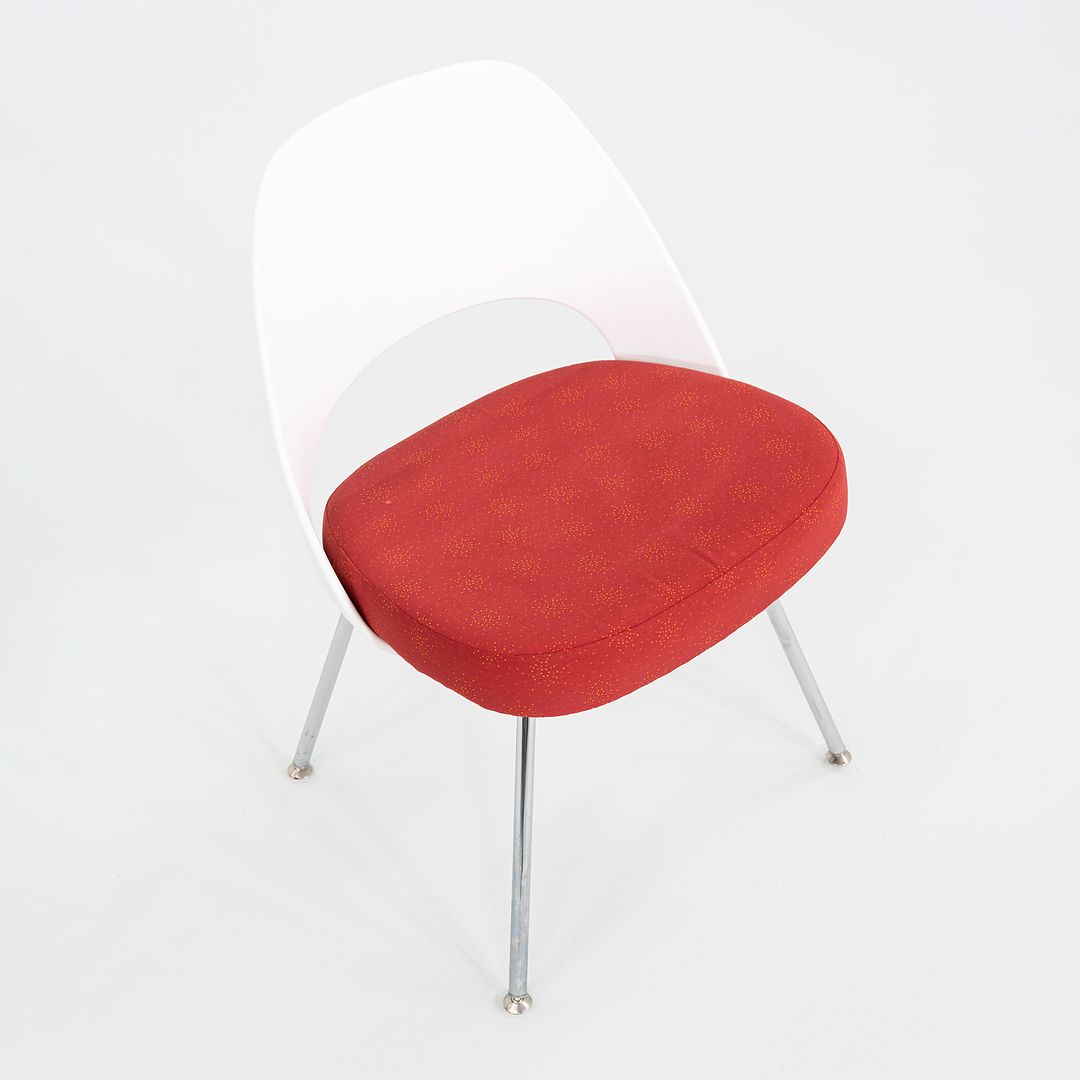 2011 Eero Saarinen for Knoll Armless Executive Side / Dining Chairs in White with Red Fabric 5x Available