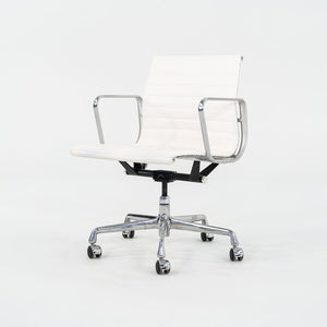 2022 Eames Aluminum Group Management Desk Chair in White Sequel Upholstery 10x Available