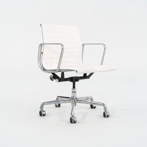 2022 Eames Aluminum Group Management Desk Chair in White Sequel Upholstery 10x Available