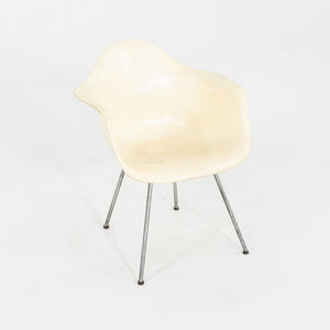 C. 1950 Herman Miller Eames Zenith SAX Fiberglass Rope Edge Arm Shell Chair