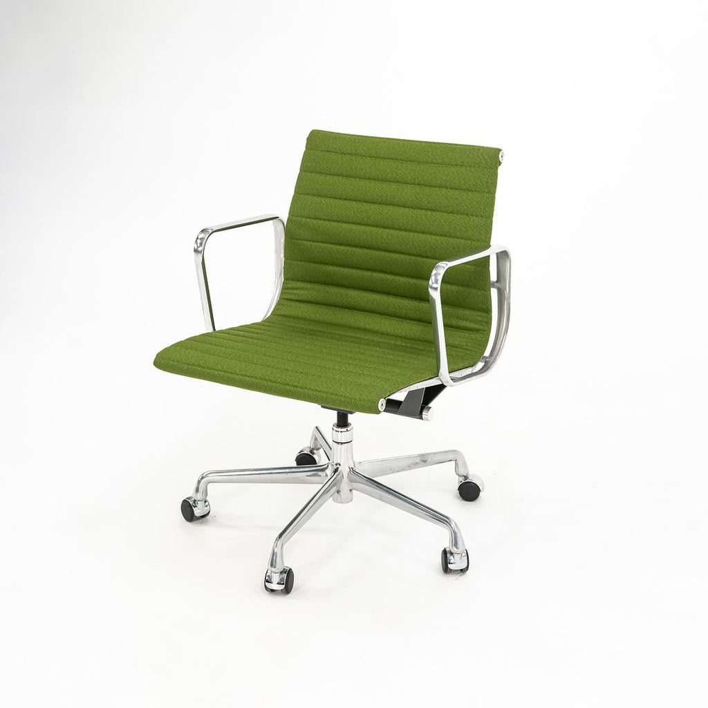 2010s Eames Aluminum Group Management Desk Chair by Ray and Charles Eames for Herman Miller in Green Fabric