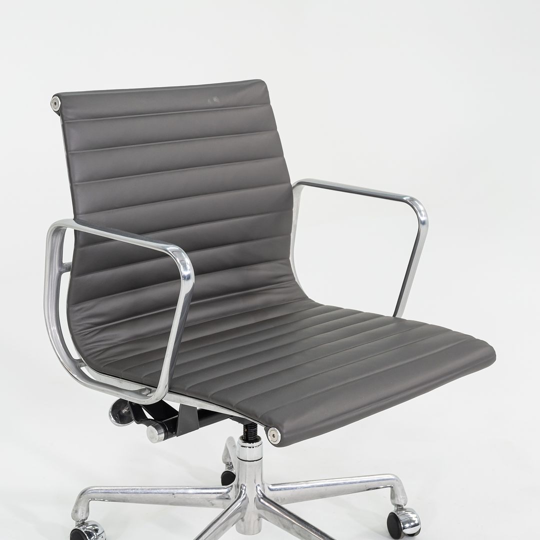 2010s Herman Miller Eames Aluminum Management Desk Chair in Dark Grey 1x Available