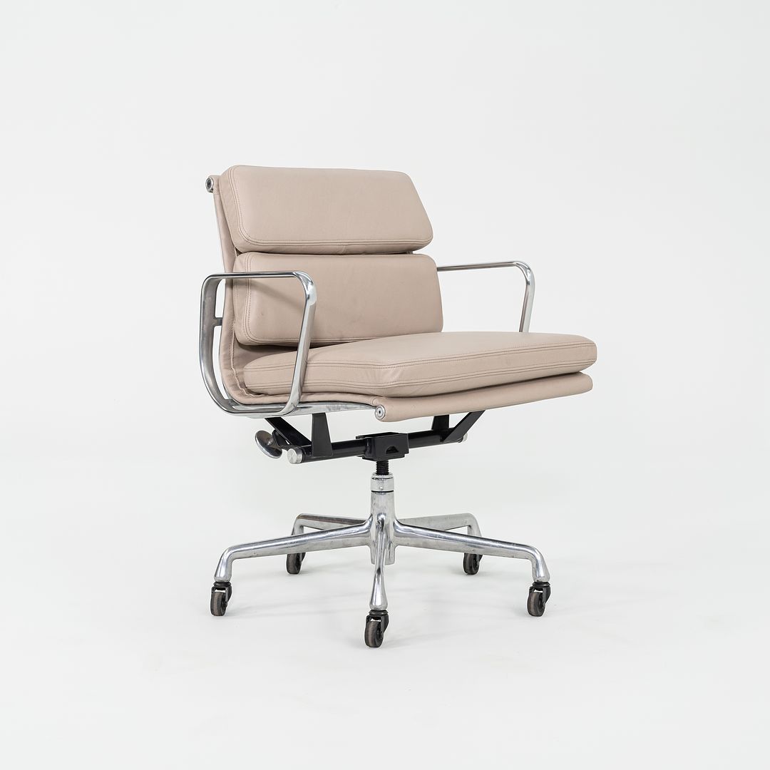 2010s Herman Miller Eames Soft Pad Management Desk Chair in Beige Leather