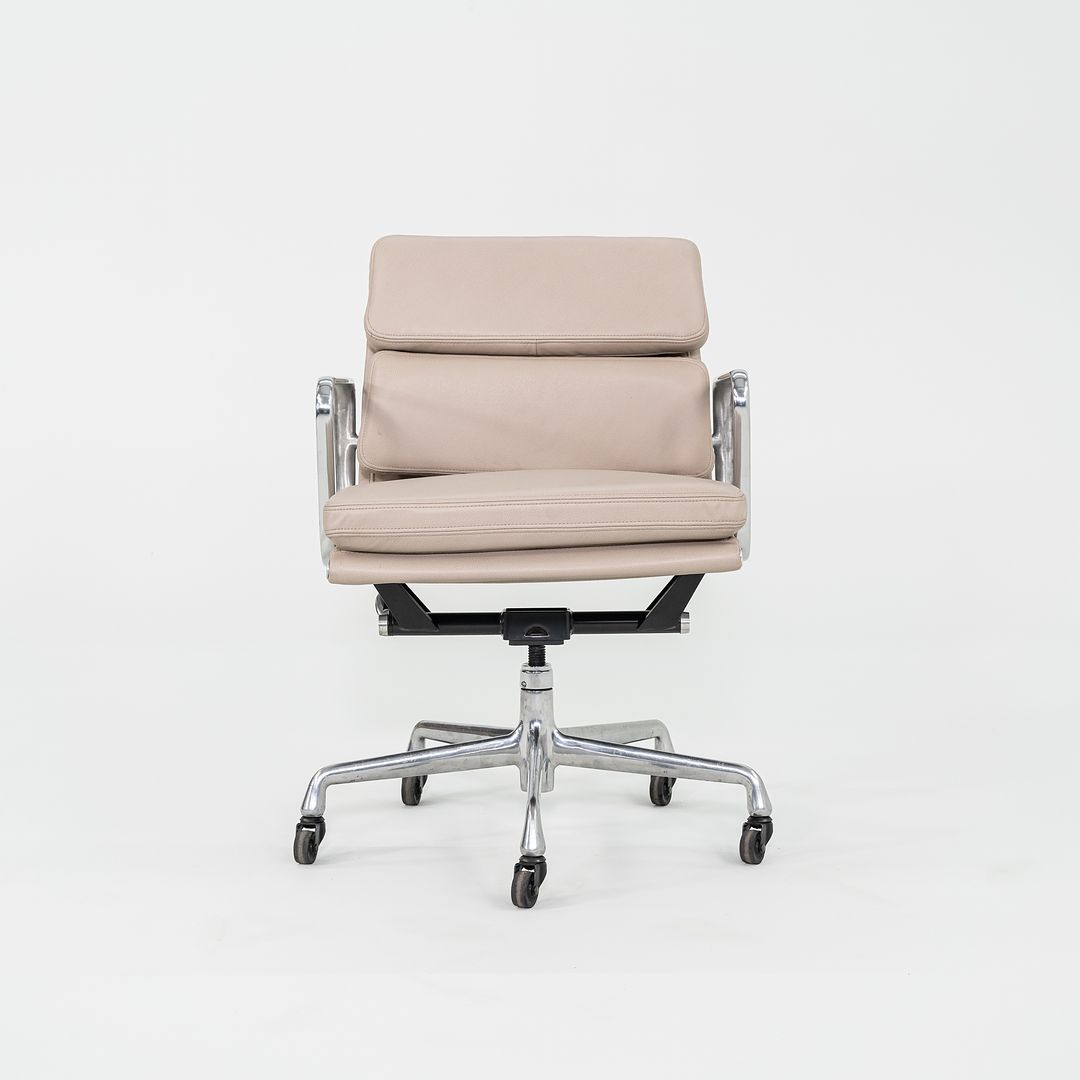 2010s Herman Miller Eames Soft Pad Management Desk Chair in Beige Leather