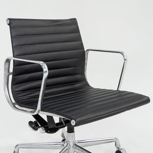 2010s Herman Miller Eames Aluminum Group Management Desk Chair in Black Leather 4x Available