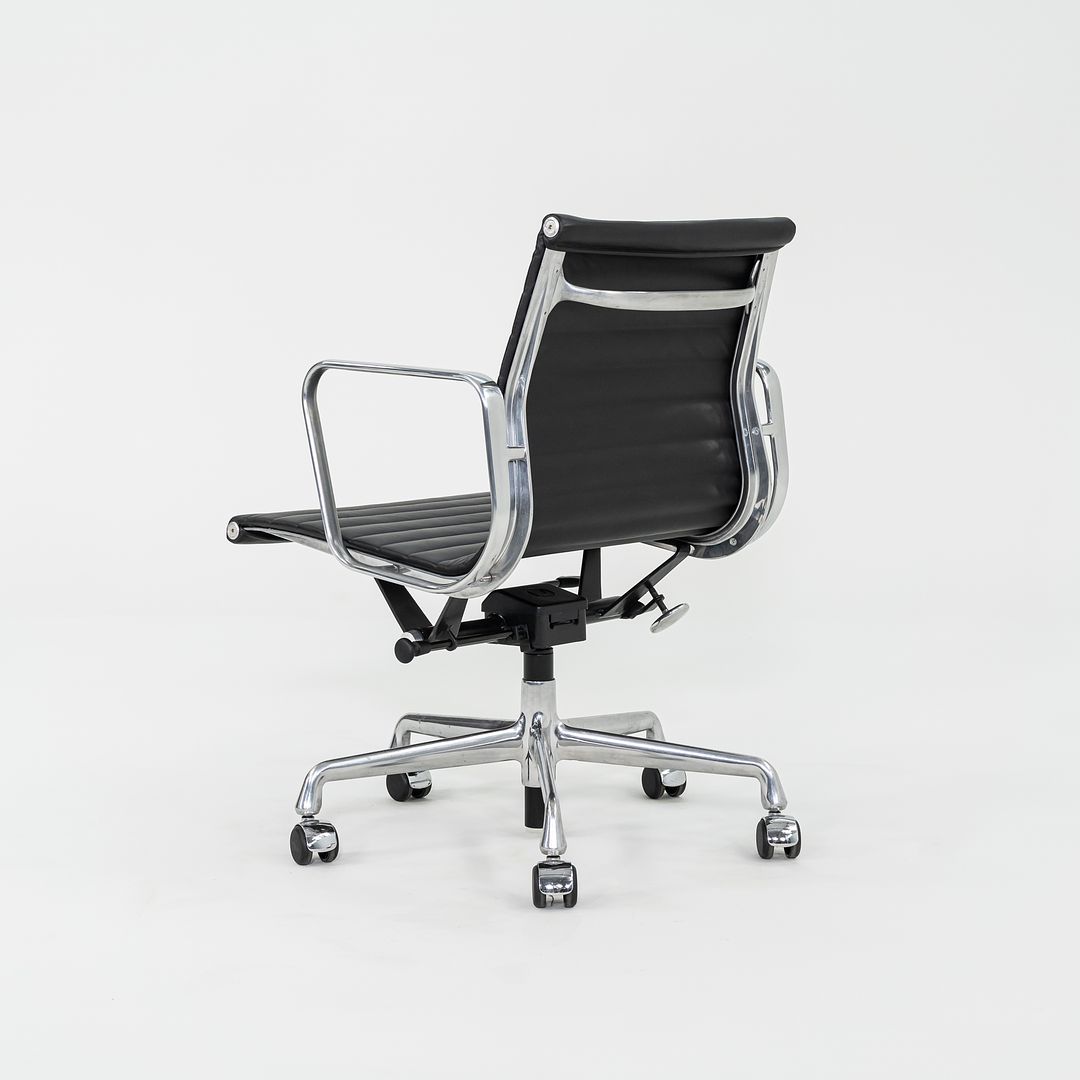 2010s Herman Miller Eames Aluminum Group Management Desk Chair in Black Leather 4x Available