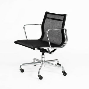 2004 Herman Miller Eames Aluminum Group Management Desk Chair Black Mesh Fabric