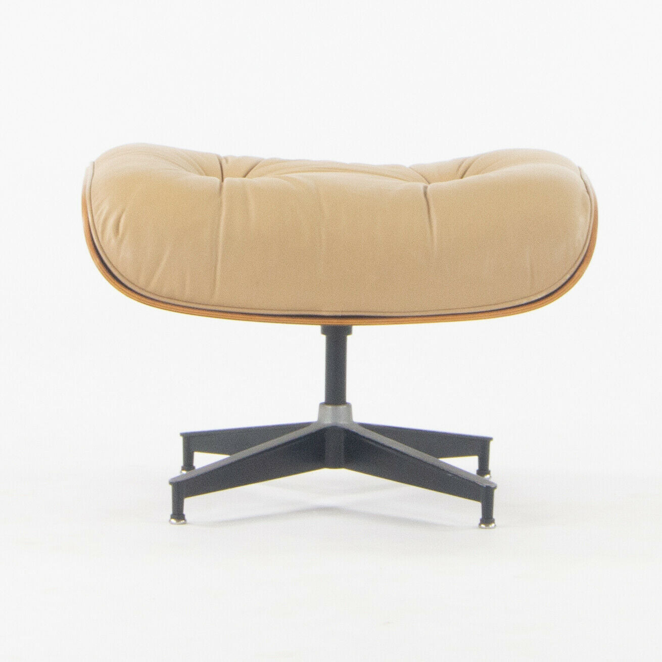 SOLD 1970s Herman Miller Eames Lounge Chair and Ottoman 670 671 Rosewood Tan Leather