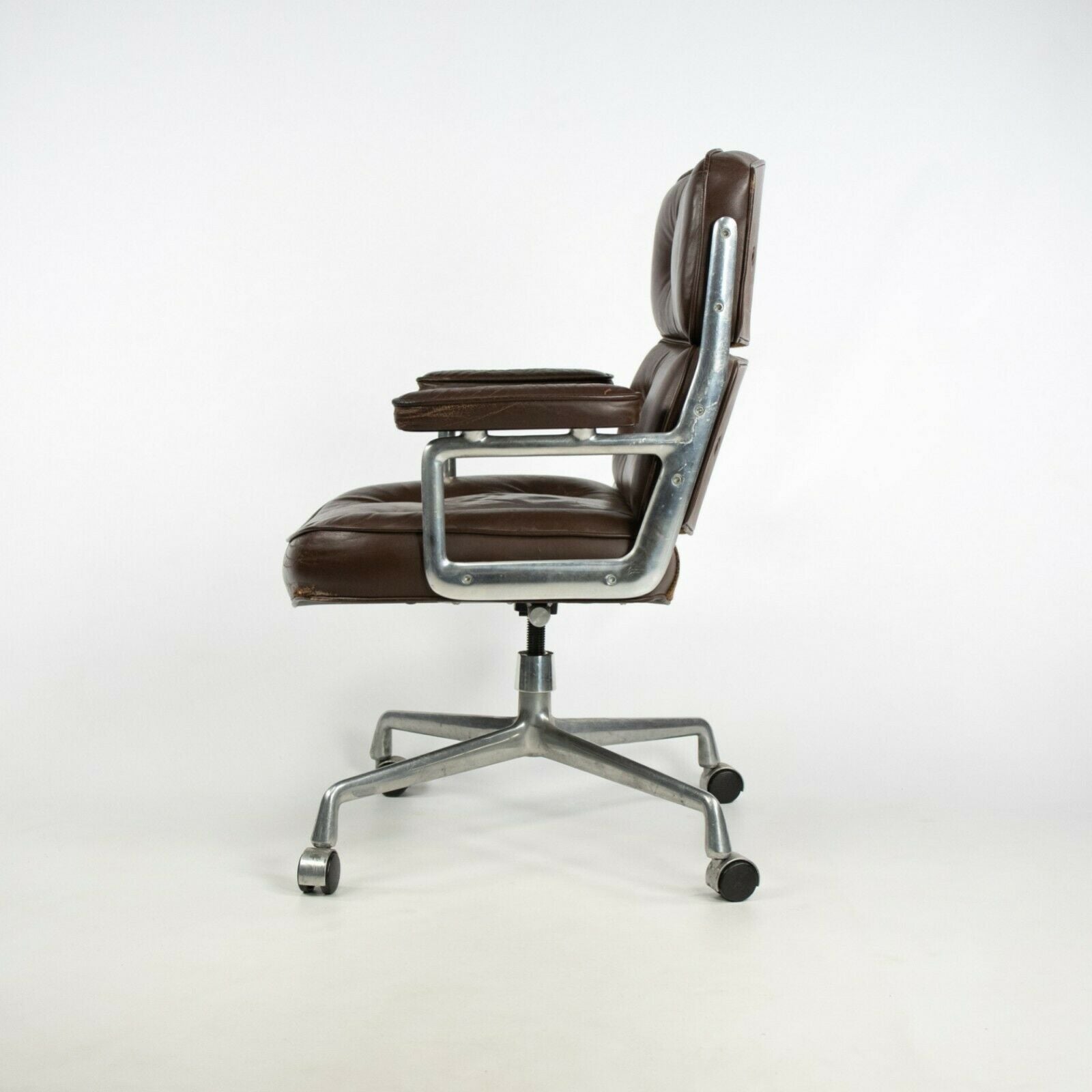 Eames office chair discount price