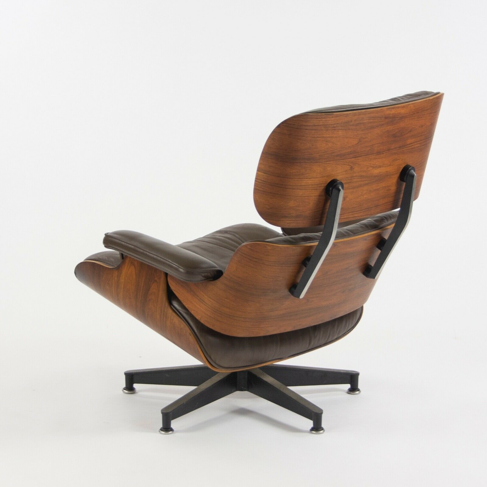 SOLD 1970s Herman Miller Eames Lounge Chair and Ottoman Rosewood 670 and 671 in Brown Leather